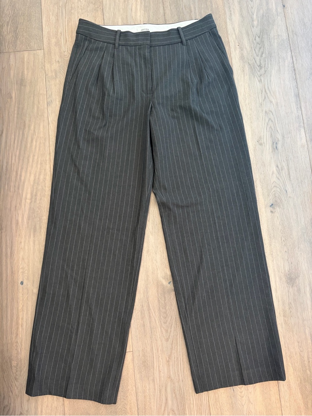 Aritzia Women's Wool Effortless Pants